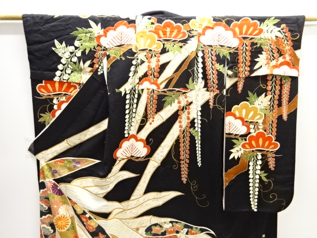  アンティーク　作家物　松竹梅に鶴模様刺繍掛下・中着セット